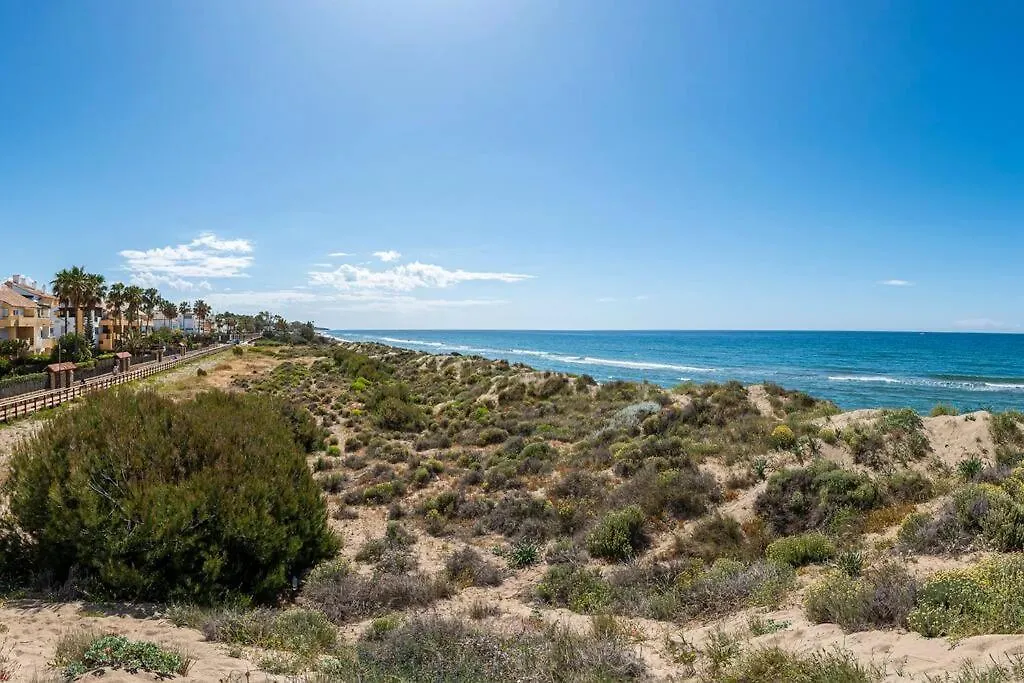 Semesterbostad Townhouse W/ Swimming Pool And Underground Parking Villa Marbella