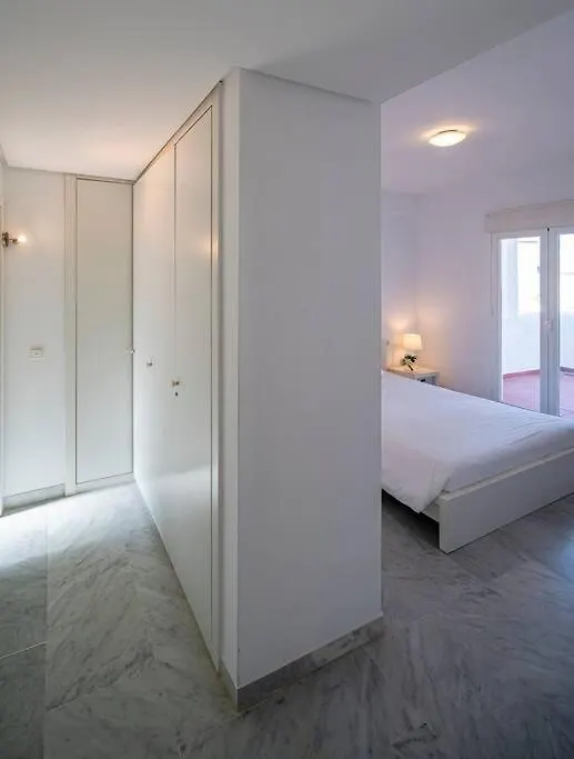 Townhouse W/ Swimming Pool And Underground Parking Villa Marbella