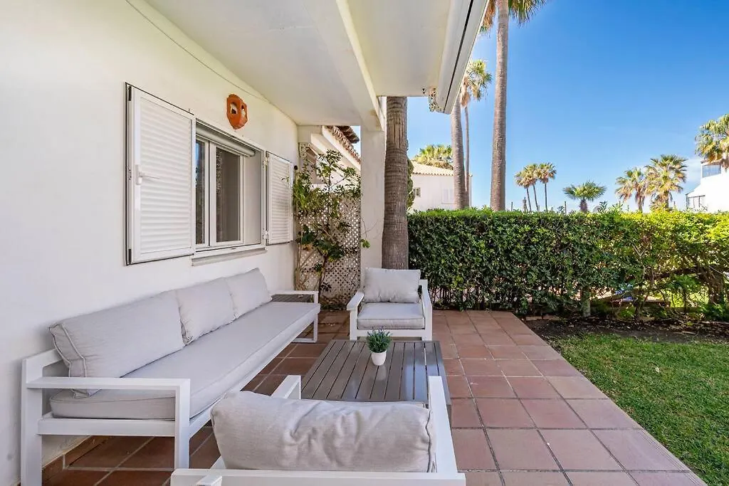 Townhouse W/ Swimming Pool And Underground Parking Villa Marbella Spain