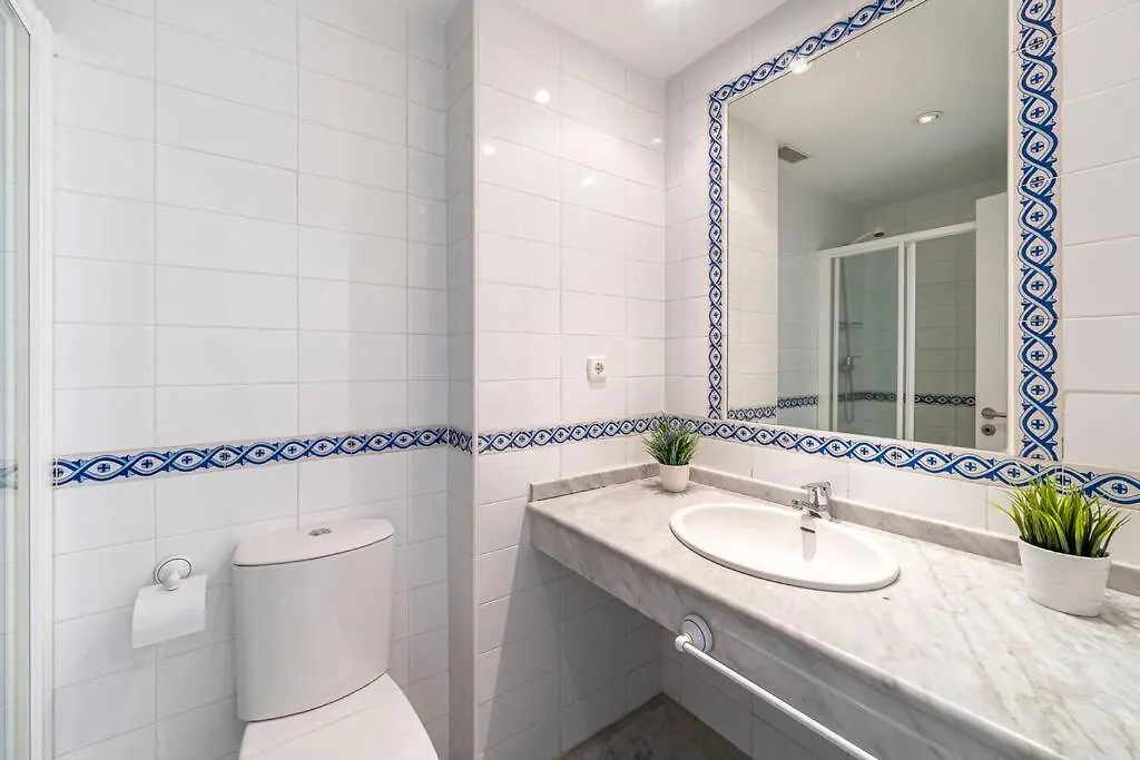 Townhouse W/ Swimming Pool And Underground Parking Villa Marbella 0*,  Spain