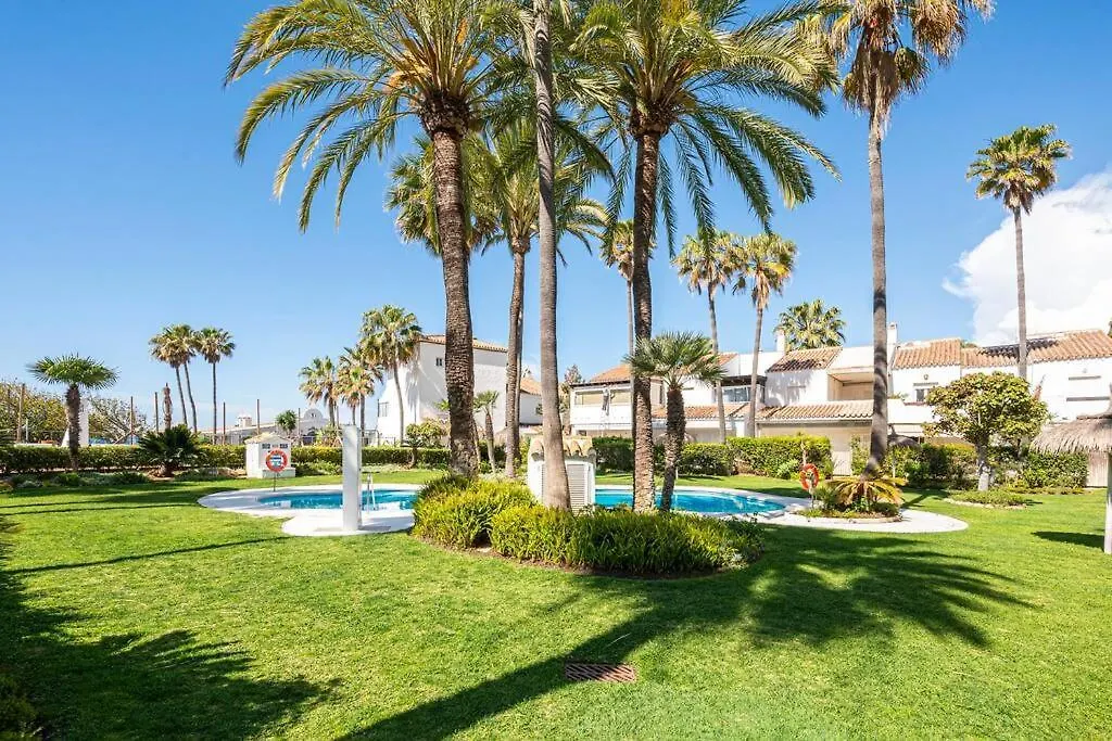 Townhouse W/ Swimming Pool And Underground Parking Villa Marbella Holiday home